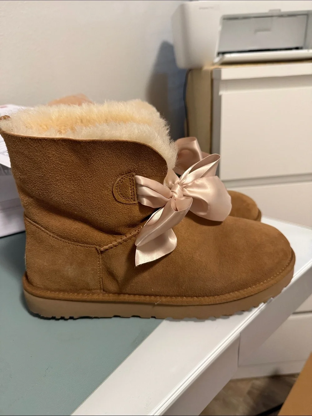 Ugg Plush Lined Bow Accent Women’s Ankle Boots - Chestnut